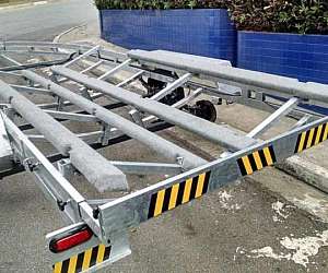 carreta para lancha 21 pés carreta para lancha 21 pés